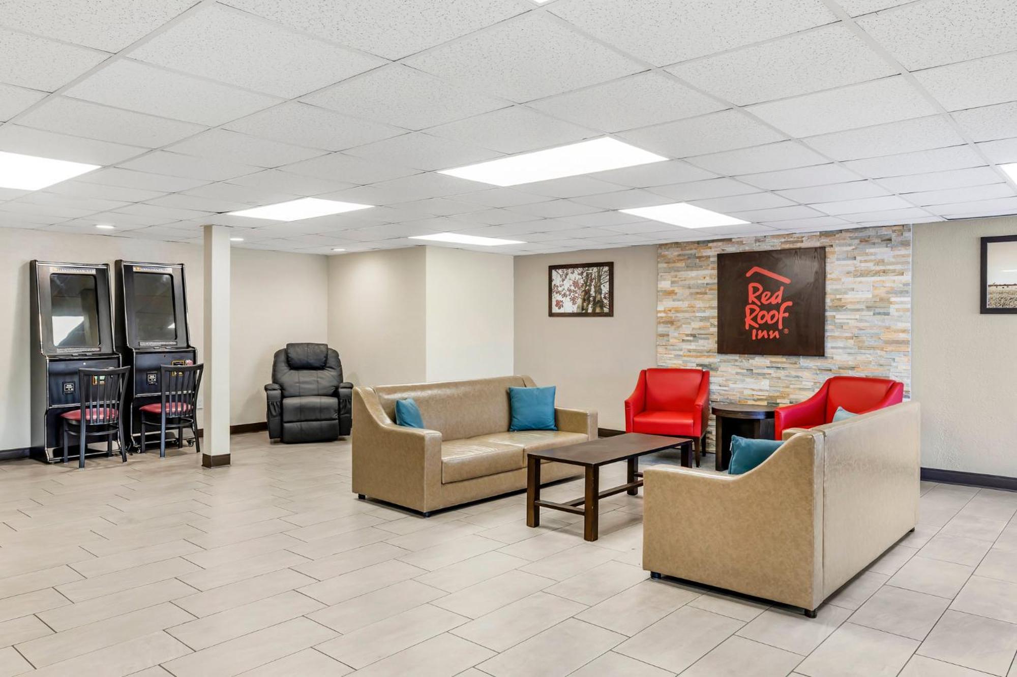 Red Roof Inn Страудсберг Экстерьер фото